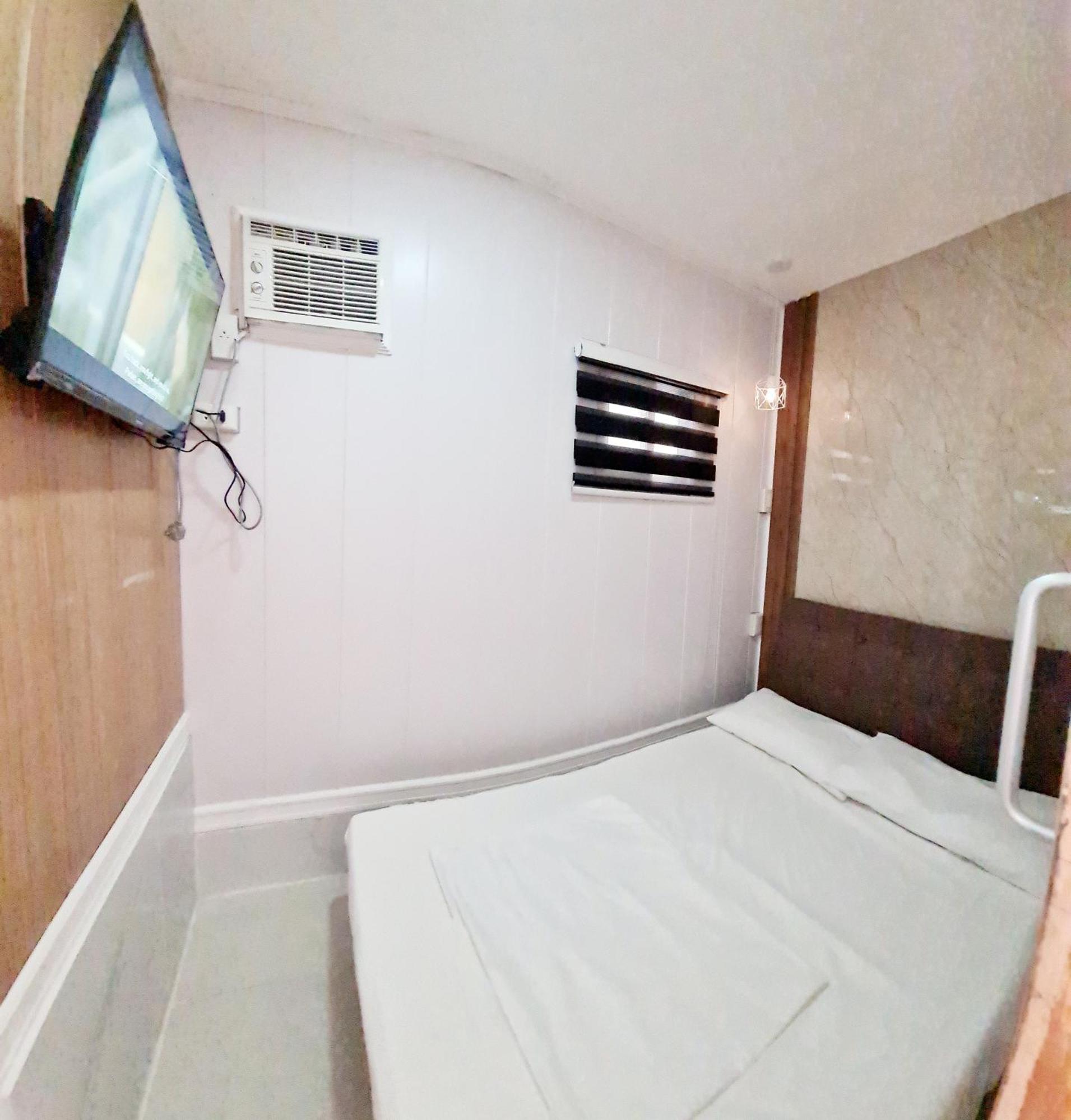 Dasma Lofts Hotel Near Dela Salle Dasma Dasmarinas Exteriör bild