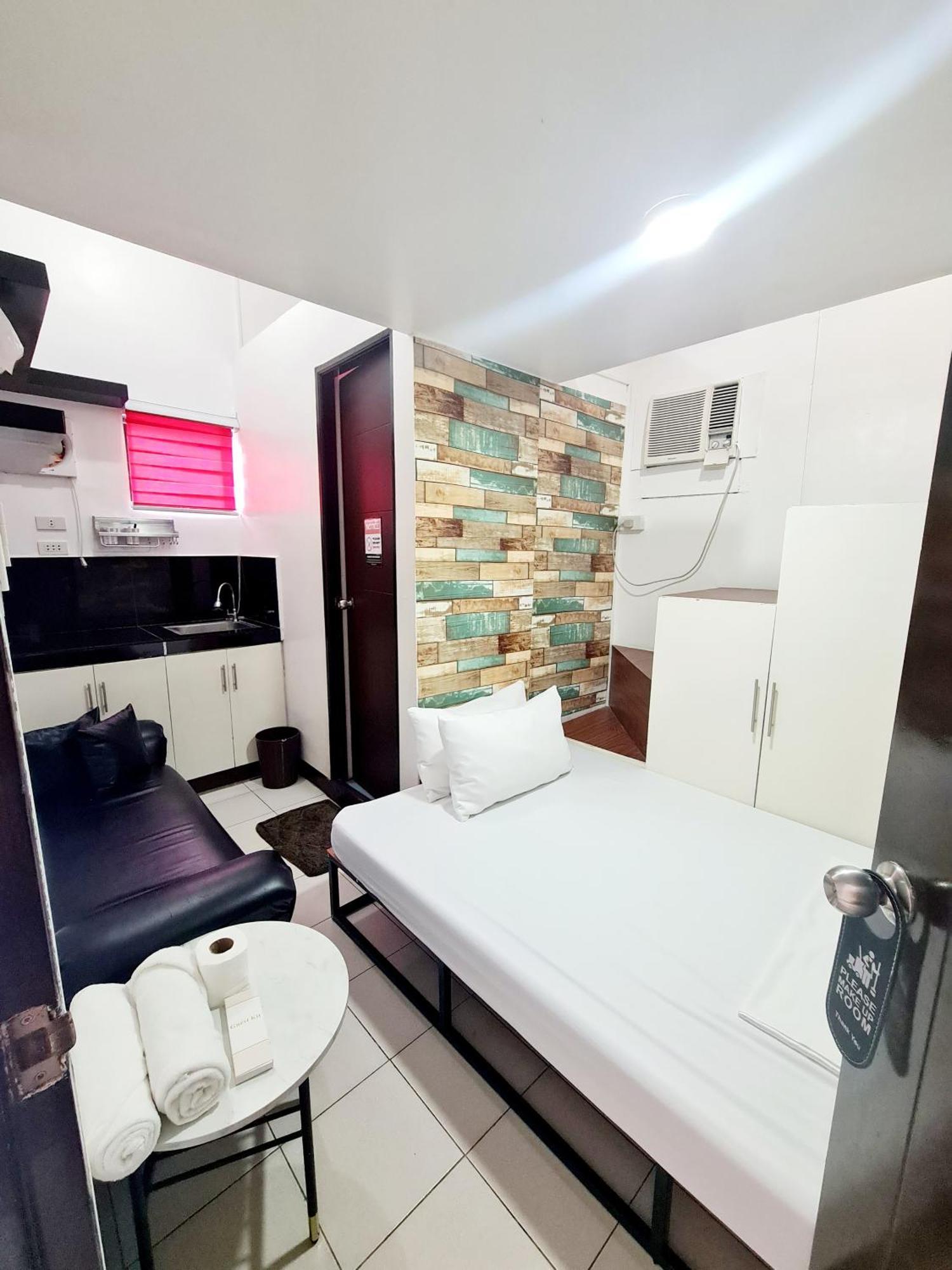 Dasma Lofts Hotel Near Dela Salle Dasma Dasmarinas Exteriör bild