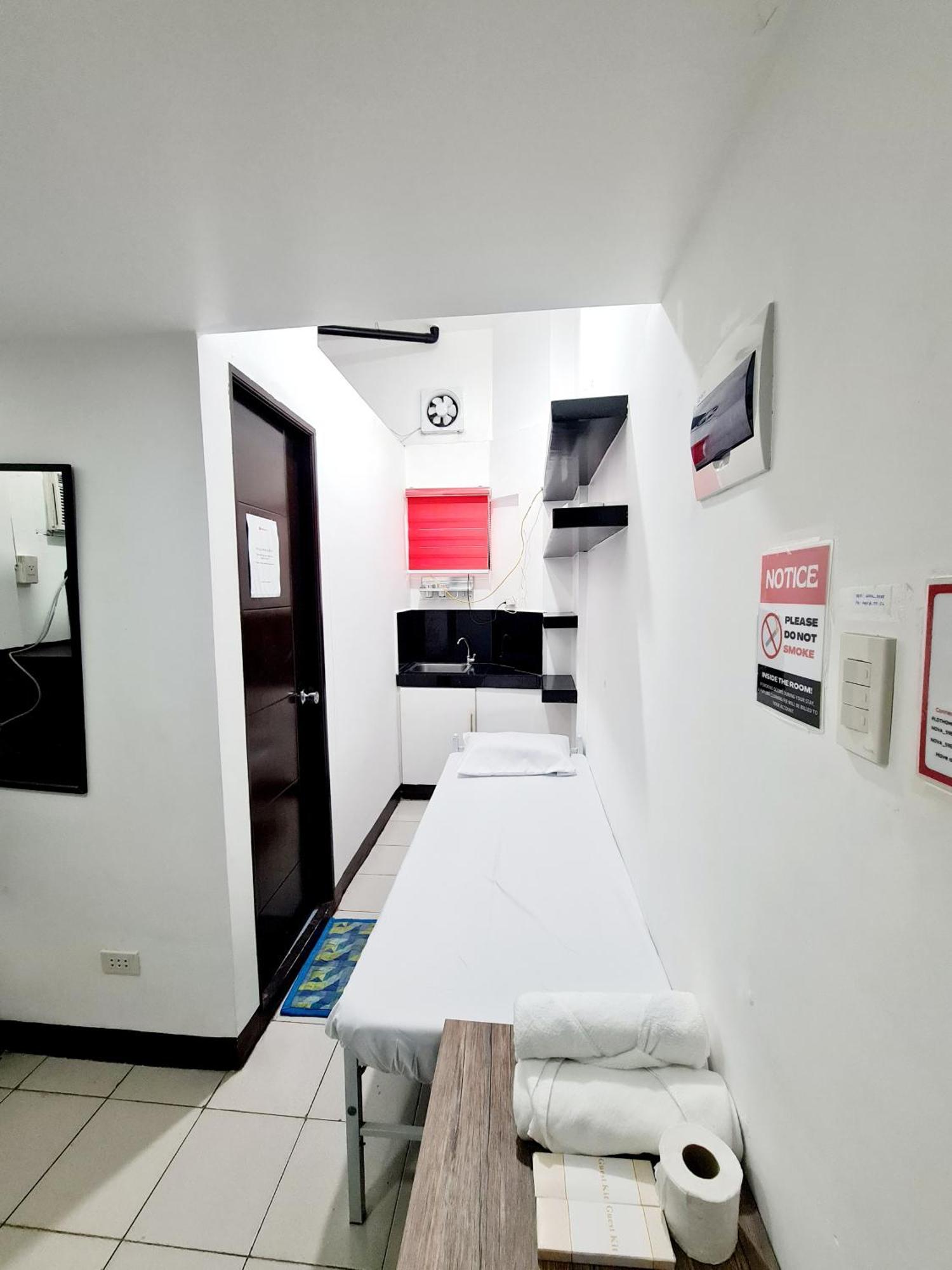 Dasma Lofts Hotel Near Dela Salle Dasma Dasmarinas Exteriör bild